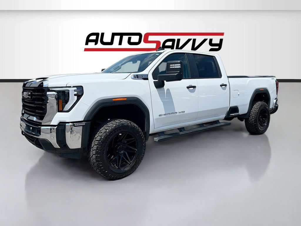Used 2025 GMC Sierra 2500 Pro w/ 1SA Pro Safety Plus Package AWD/4WD image 3