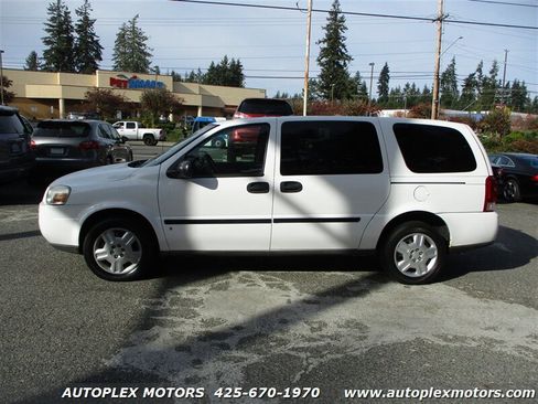 Used 2008 Chevrolet Uplander w/ Climate Package image 6