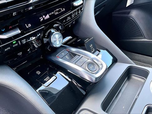 New 2026 Acura MDX SH-AWD image 7
