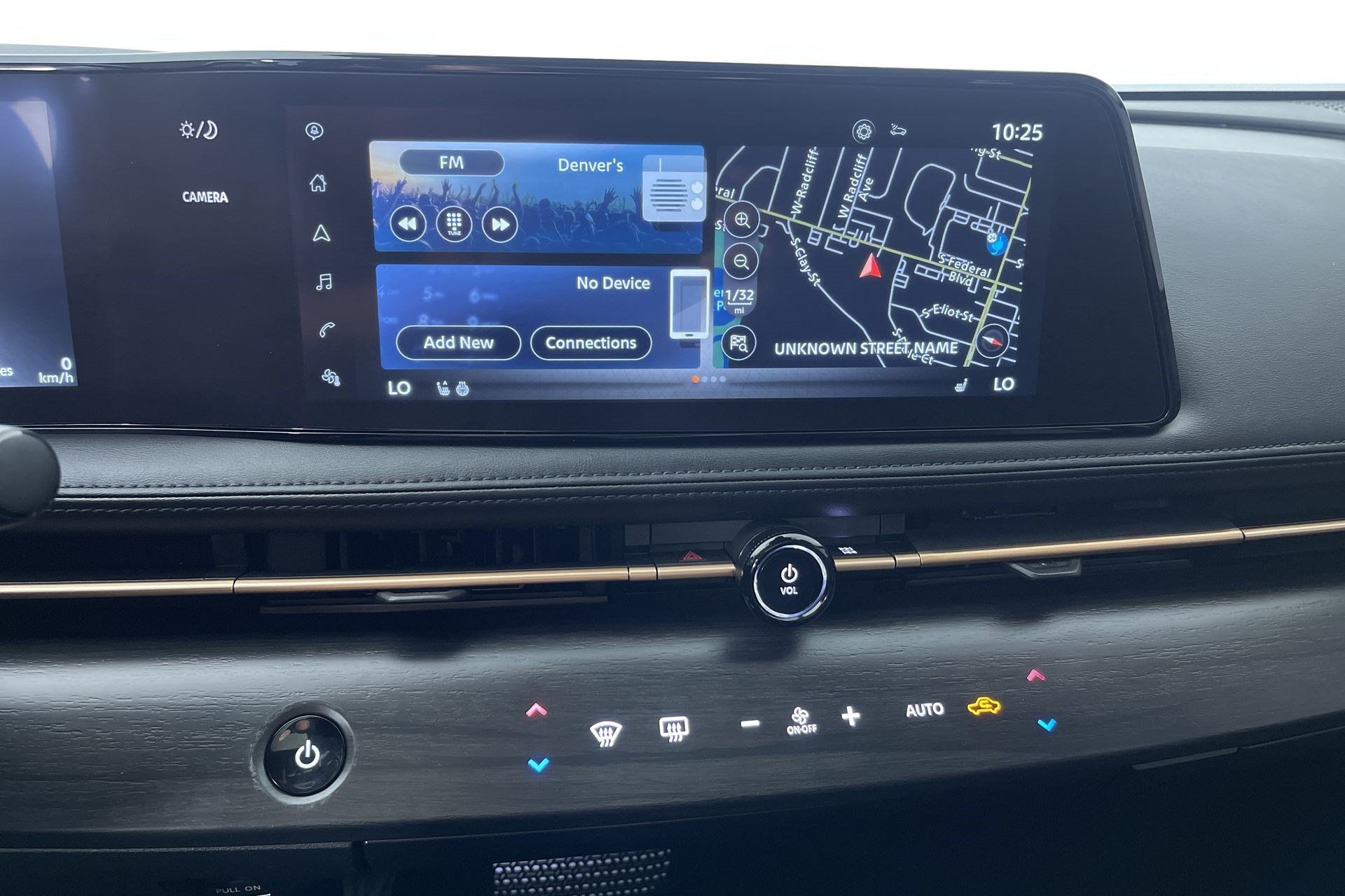 Certified 2024 Nissan Ariya AWD image 18