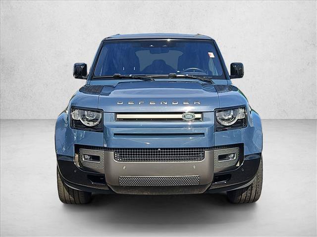 Used 2021 Land Rover Defender 110 X-Dynamic SE AWD/4WD image 2
