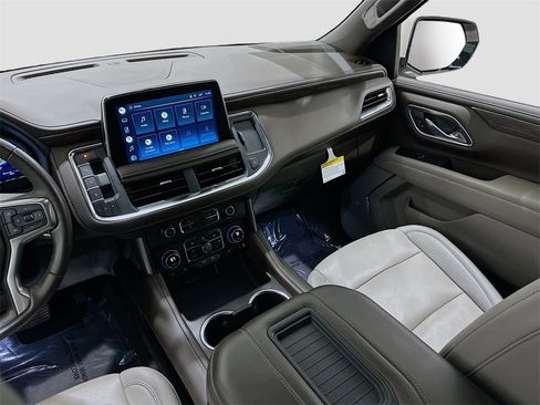 Used 2022 Chevrolet Tahoe LT image 24