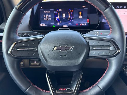 Used 2025 Chevrolet Silverado EV RST AWD/4WD image 32