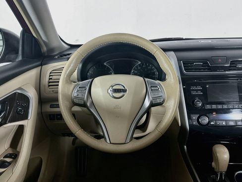 Used 2013 Nissan Altima 2.5 SL w/ 2.5 Moonroof Pkg FWD image 17
