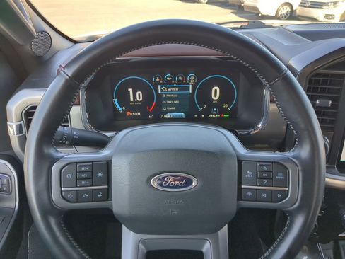 Used 2022 Ford F150 Lariat w/ Max Trailer Tow Package image 18