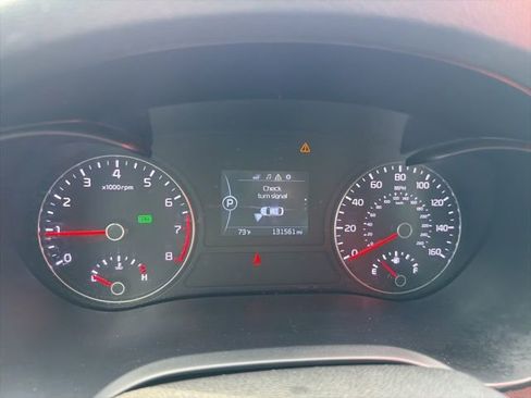 Used 2018 Kia Optima LX image 12