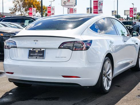 Used 2018 Tesla Model 3 Long Range image 4