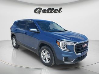 Used 2024 GMC Terrain SLE video 2