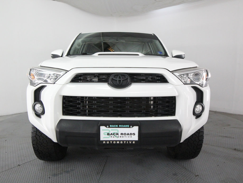Used 2019 Toyota 4Runner TRD Off-Road Premium AWD/4WD image 2
