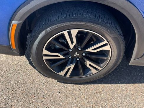 Used 2025 Mitsubishi Eclipse Cross SE image 8