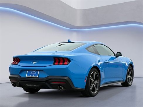 Used 2024 Ford Mustang Coupe image 5