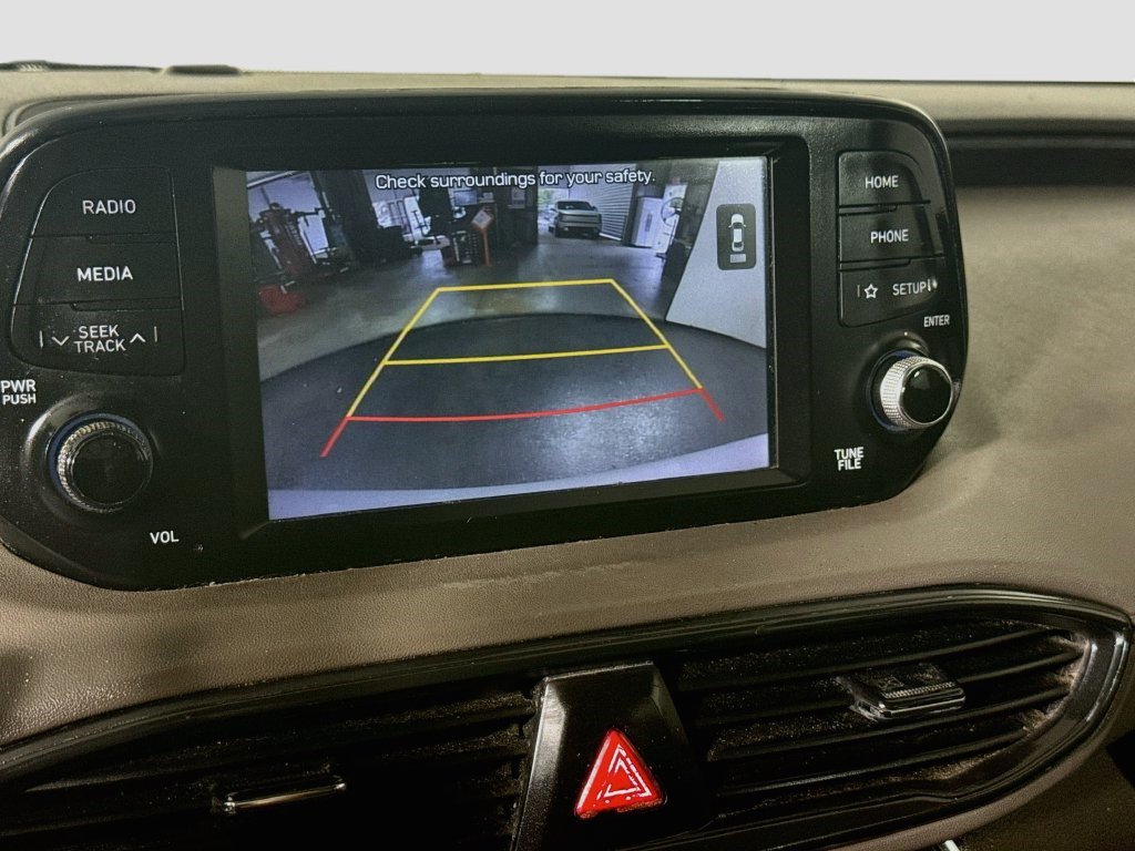 Used 2019 Hyundai Santa Fe SEL FWD image 18