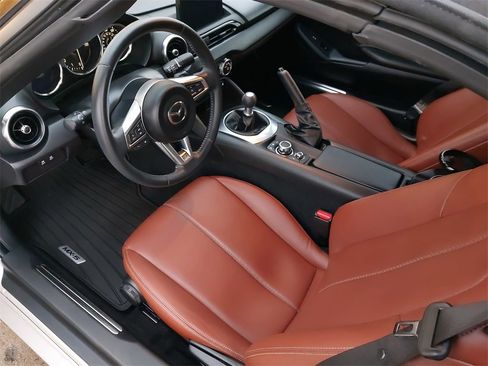 Used 2022 MAZDA MX-5 Miata Grand Touring image 13