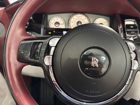 Used 2017 Rolls-Royce Dawn image 73