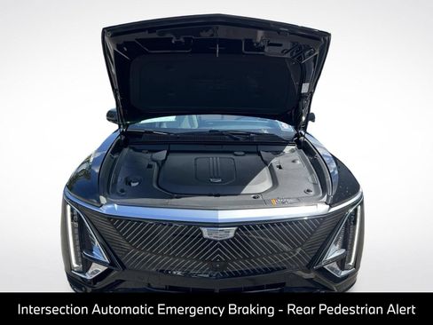 Used 2024 Cadillac Lyriq Luxury RWD image 14
