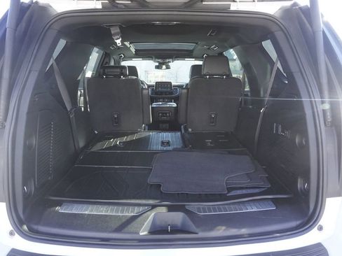 Used 2023 Chevrolet Tahoe Z71 w/ Luxury Package image 31