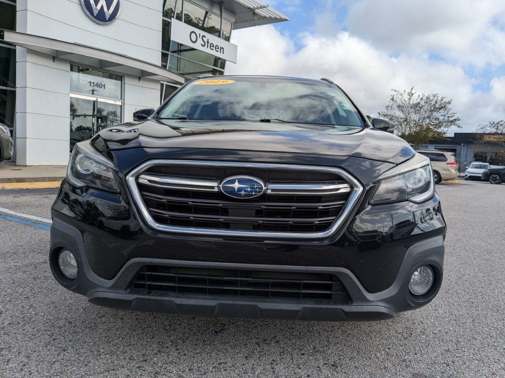 Used 2019 Subaru Outback 3.6R Touring AWD/4WD image 9
