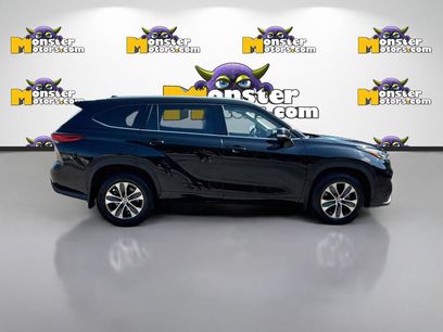 Used 2022 Toyota Highlander XLE
