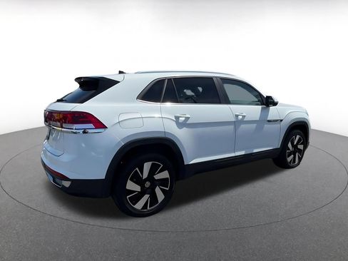 Used 2025 Volkswagen Atlas Cross Sport SE FWD image 12