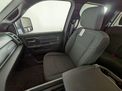 New 2026 RAM 2500 Big Horn AWD/4WD image 24