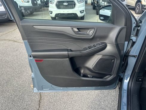 New 2026 Ford Escape Active image 10