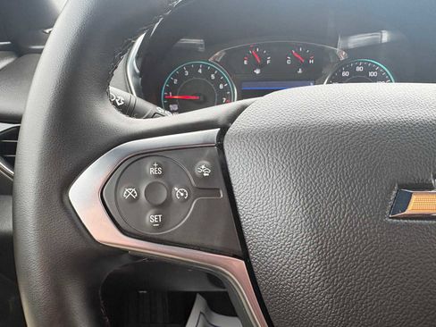 Used 2023 Chevrolet Traverse LT AWD/4WD image 15