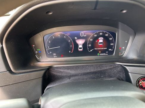 Used 2025 Honda Accord SE image 11