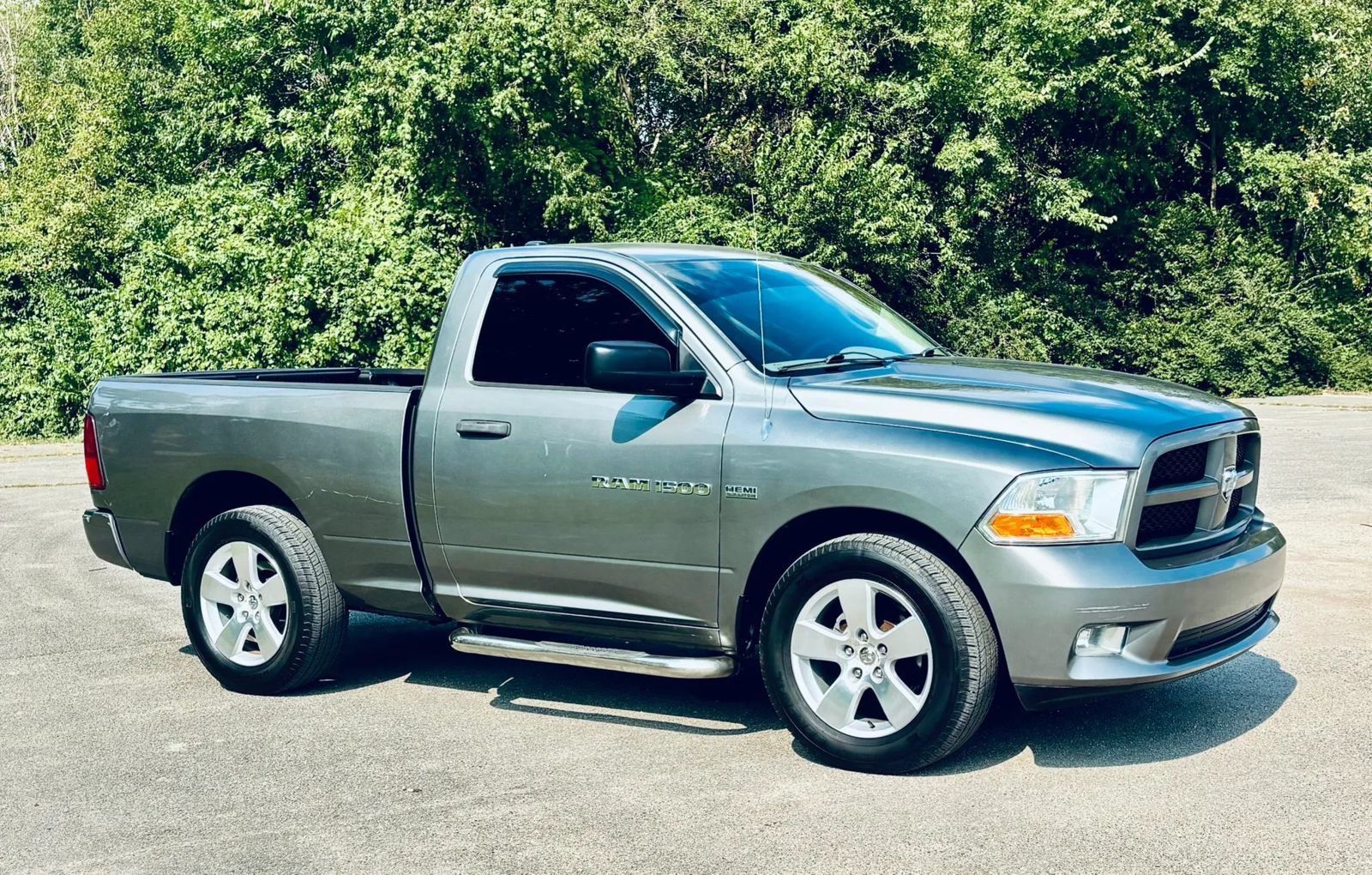 Used 2012 RAM 1500 Express RWD image 17