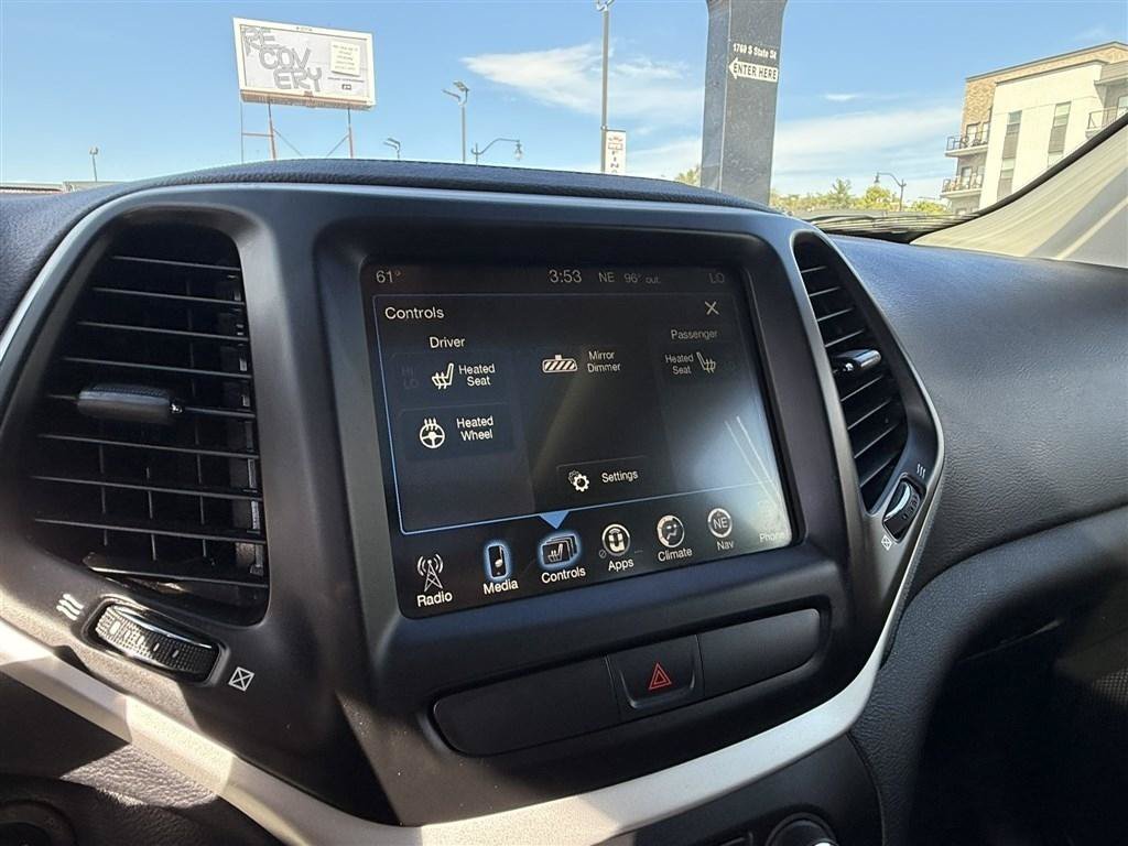 Used 2017 Jeep Cherokee Limited AWD/4WD image 33