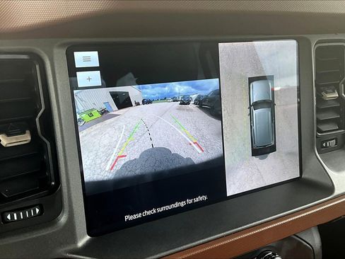 Used 2024 Ford Bronco Outer Banks image 30