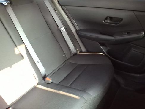 Used 2024 Nissan Sentra S FWD image 18