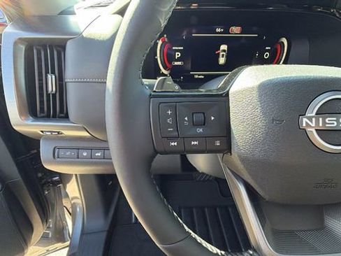 New 2026 Nissan Pathfinder SL image 27