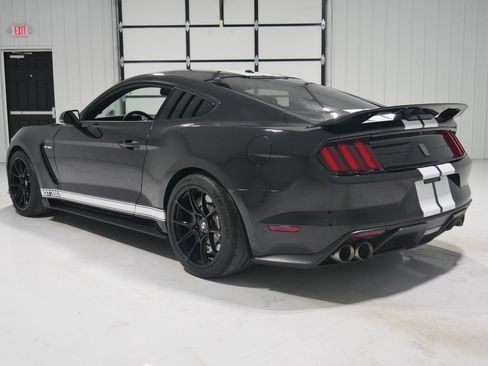 Certified 2020 Ford Mustang Shelby GT350 w/ Technology Package image 7