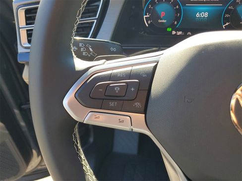 New 2026 Volkswagen Atlas Cross Sport SE image 30