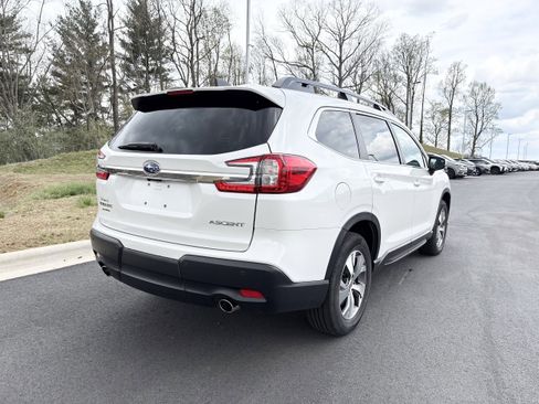 Certified 2025 Subaru Ascent Premium AWD/4WD image 9