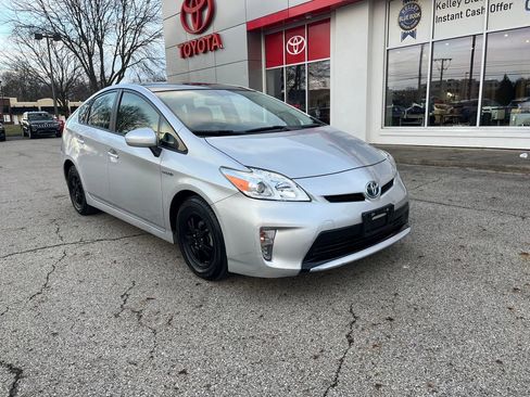 Used 2014 Toyota Prius Four image 10