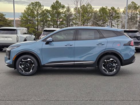 New 2026 Kia Sportage S image 4