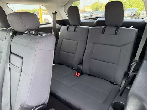 Used 2025 Ford Explorer Active RWD image 10