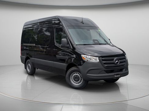 New 2026 Mercedes-Benz Sprinter 2500 image 2