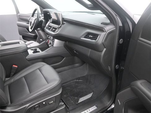 Used 2024 Chevrolet Tahoe Z71 w/ Luxury Package image 19