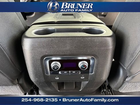 Used 2021 GMC Yukon XL SLT image 20