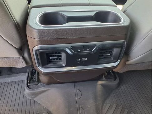 Used 2024 Chevrolet Silverado 1500 LTZ AWD/4WD image 16