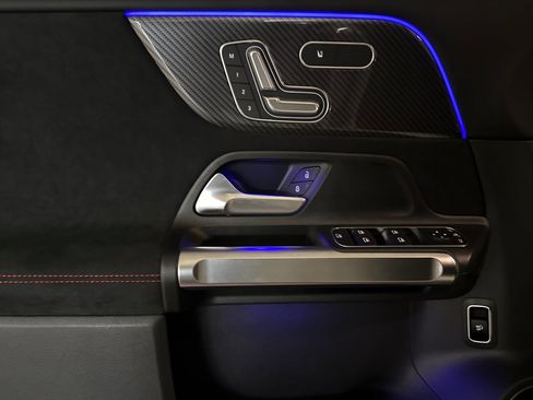 New 2026 Mercedes-Benz GLB 35 AMG 4MATIC image 10