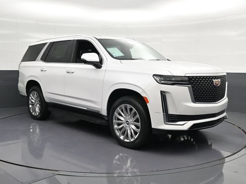 Used 2023 Cadillac Escalade Premium Luxury RWD image 5