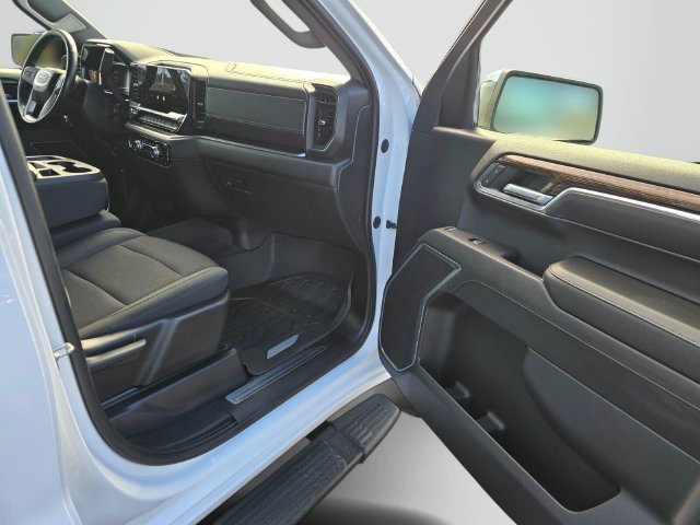 Used 2022 GMC Sierra 1500 SLE w/ X31 Off-Road Package AWD/4WD image 12