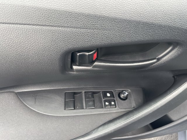 Used 2025 Toyota Corolla LE FWD image 15
