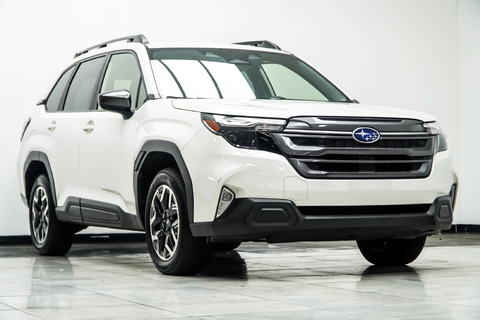 Used 2025 Subaru Forester Premium AWD/4WD image 5