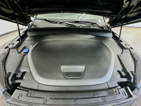 Used 2023 Volvo C40 P8 Recharge Ultimate w/ Protection Package Premier AWD/4WD image 36