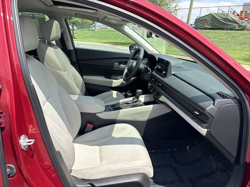 Used 2024 Honda Accord EX image 25