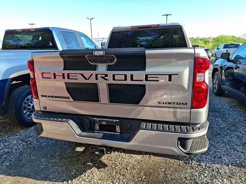 Used 2022 Chevrolet Silverado 1500 Custom w/ Rally Edition AWD/4WD image 5